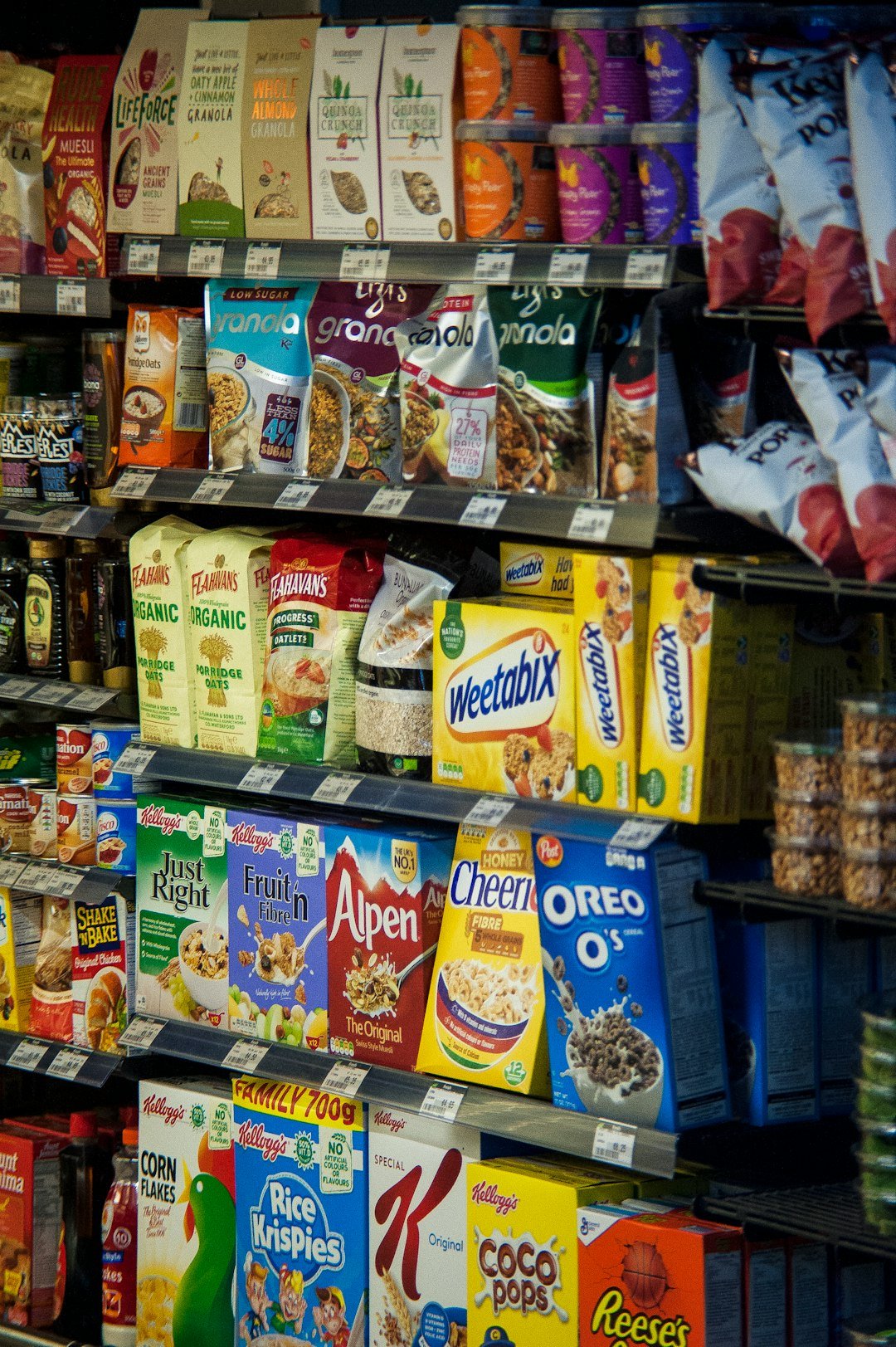 yellow-and-blue-labeled-pack-sv4ijqdtzra